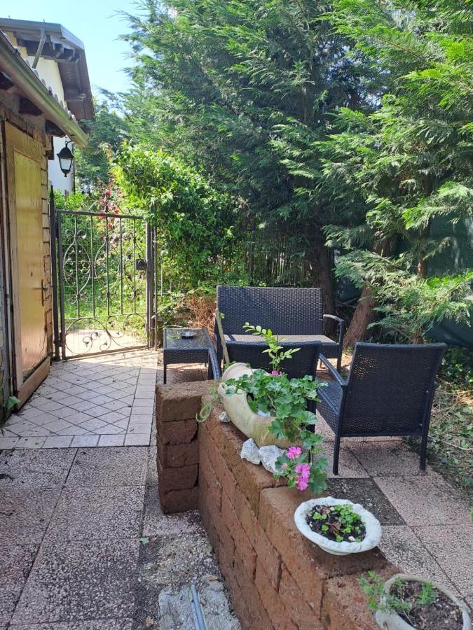 Da Nonna Rosa Camera Nera Bed and Breakfast Budrio  Εξωτερικό φωτογραφία